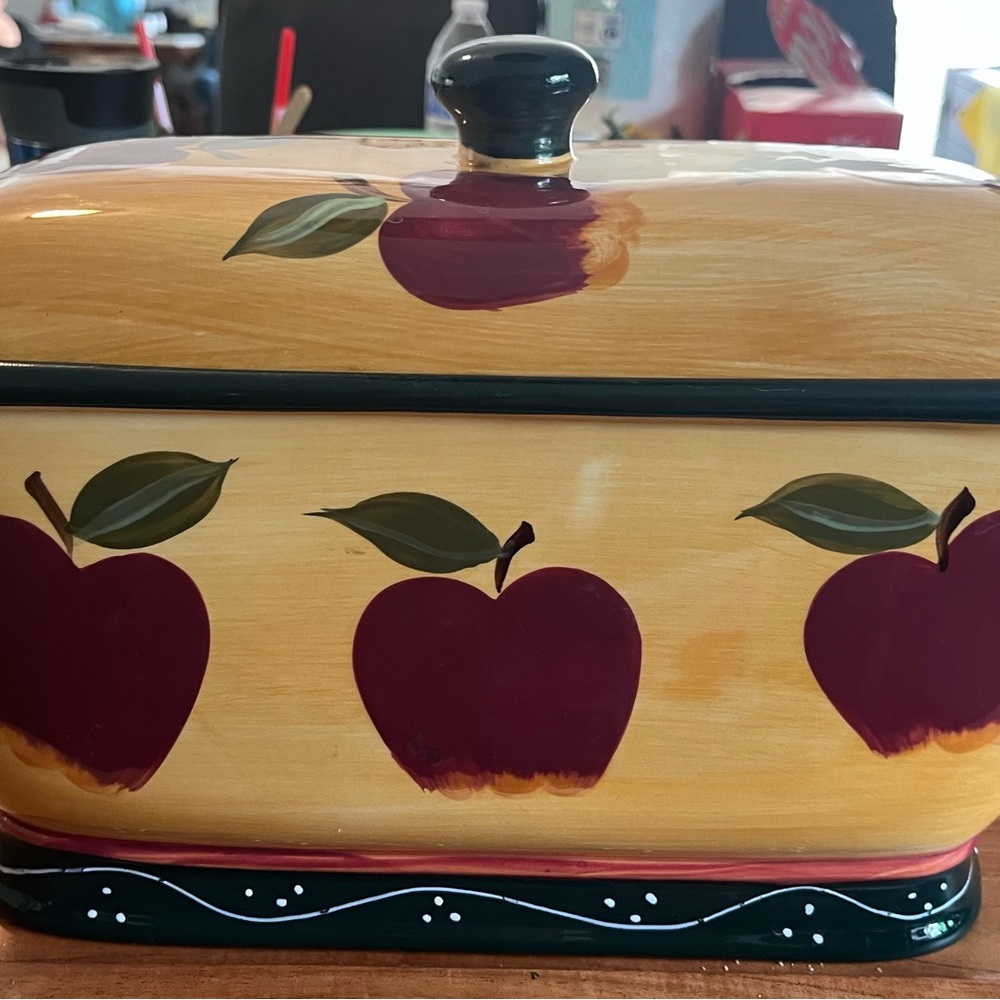 Apple Design Ceramic Butter Dish